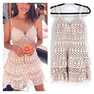 Lulu’s Lace Blushing Bride Dress Pink Cream Size Small NWT